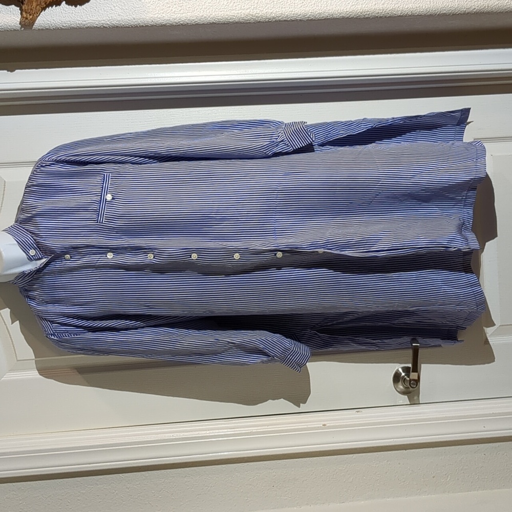 Silk lounging blouse. LS. White Pine Co.  OS. Navy/white stripe. Pearl buttons.